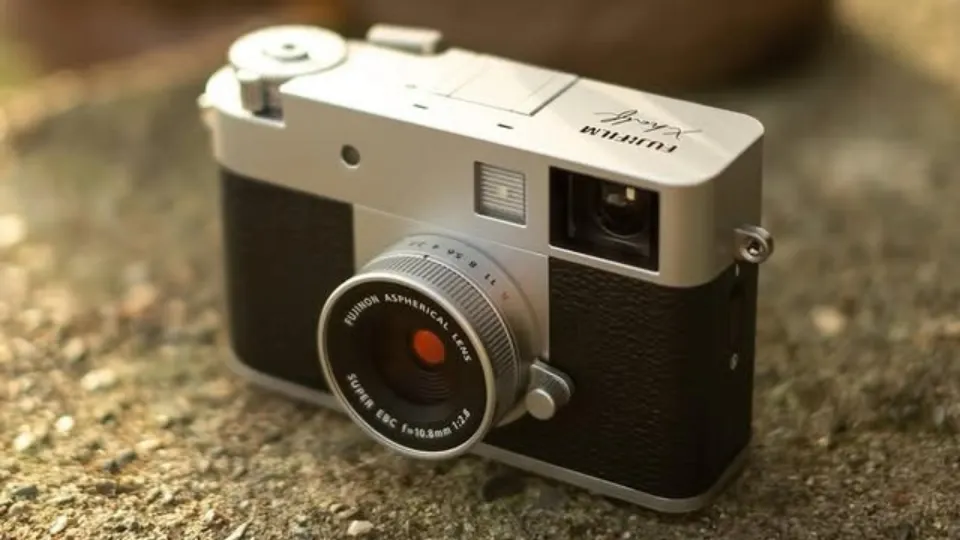 fujifilm x half camera